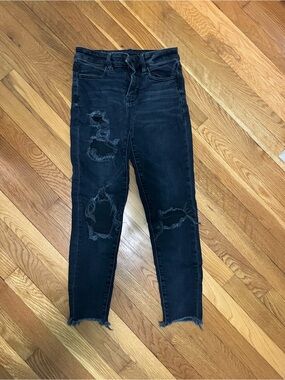 American Eagle Black Distressed High Rise Skinny Jegging